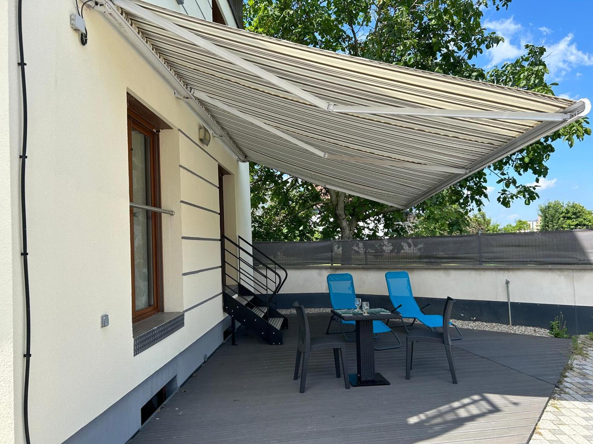 Avec Terrasse Apartment Ebersheim